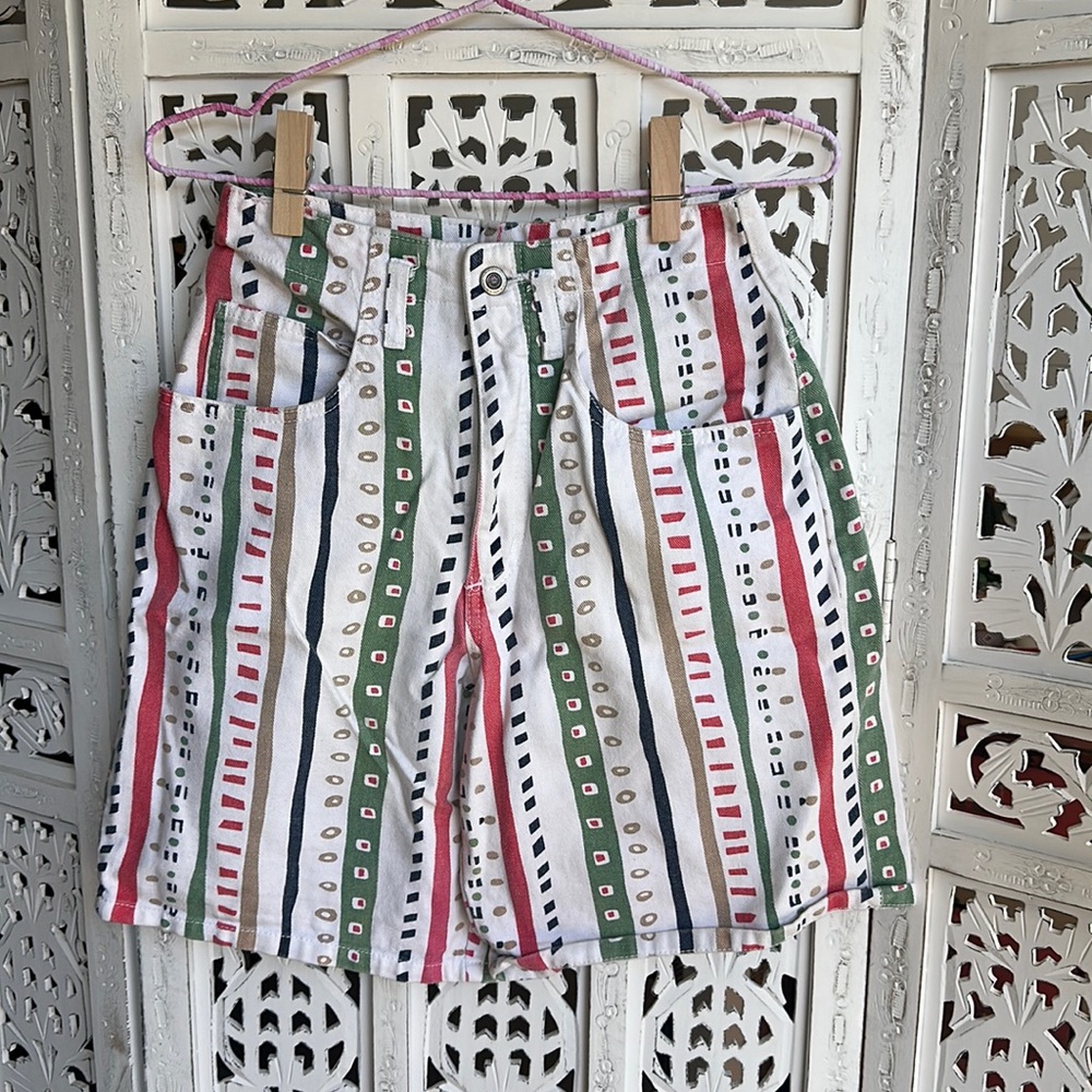 Vintage 80s shorts. Size medium
